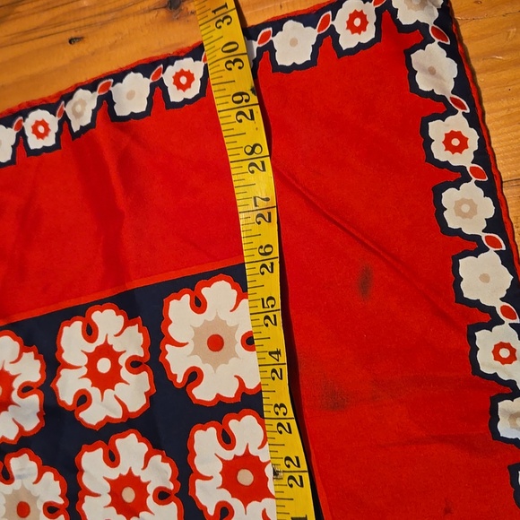 Flawed Soie naturelle pure silk scarf - Picture 2 of 4